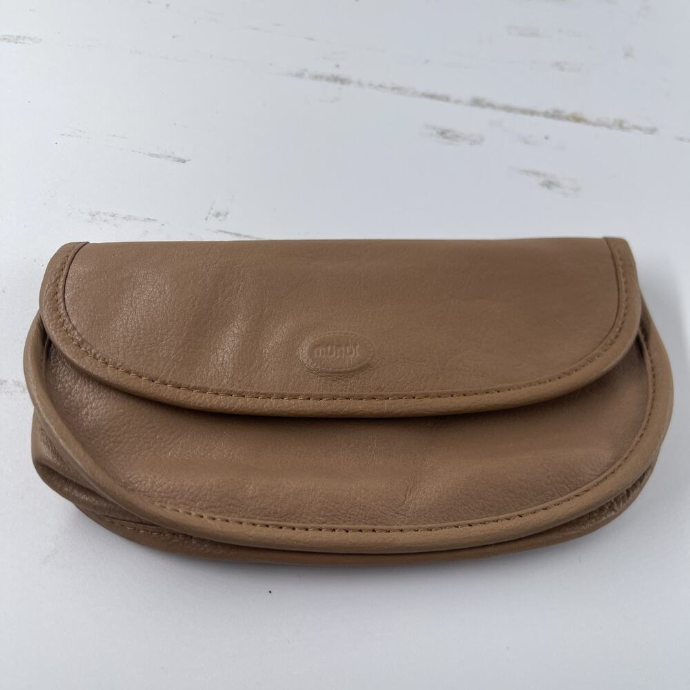 Sued Vintage Mundi Tan Nappa Cowhide Leather Clutch Wallet Snap purse